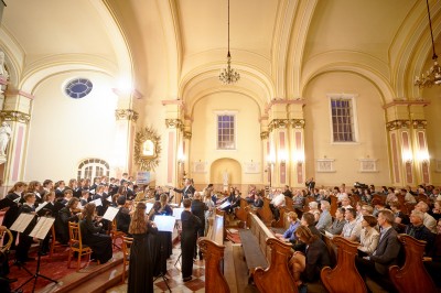 Versailles-i Barokk Zenei Központ Gyermekkara és az Orfeo Zenekar koncertje - Veszprém, Árpád-házi Szent Margit templom